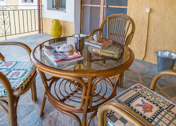 - Apa Landhaus Gythio